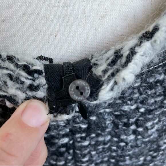 Marc Cain Wool Blend Winter Shift Dress with Hidden Zip and Button Size M - Picture 7 of 16